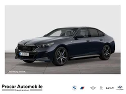 Carbonschwarz Gebraucht 2024 BMW 550 M Sport Limousine | 77.680 €