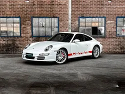 Weiß Gebraucht 2006 Porsche 911 Carrera 4S Coupé | 49.500 € (Guter Preis)