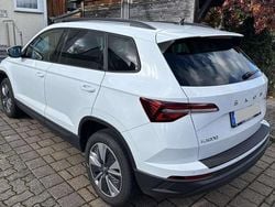 Weiß Gebraucht 2024 Skoda Karoq Style SUV | 29.850 € (Superpreis)
