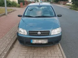 Blau Gebraucht 2005 Fiat Punto Kleinwagen | 1.000 € (Guter Preis)