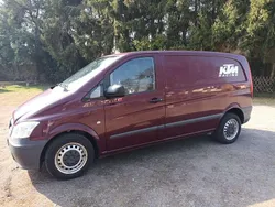 Rot Gebraucht 2012 Mercedes Vito Van / Kleinbus | 11.000 € (Teuer)