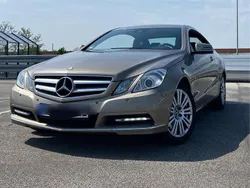 Gold Gebraucht 2011 Mercedes E350 Coupé | 11.490 €