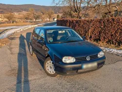 Blau Gebraucht 2000 VW Golf IV Basis Kombi | 750 € (Guter Preis)