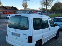 Weiß Gebraucht 2004 Citroën Berlingo Van / Kleinbus | 549 € (Superpreis)