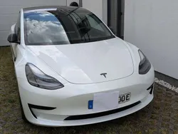 Weiß Gebraucht 2023 Tesla Model 3 Limousine | 27.850 € (Guter Preis)