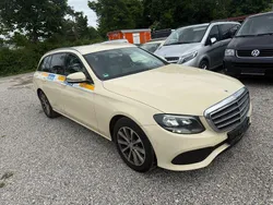 Gelb Gebraucht 2017 Mercedes E220 Kombi | 6.999 €