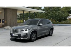 Silber Neu 2025 BMW iX1 M Sport SUV | 57.290 € (Etwas zu teuer)