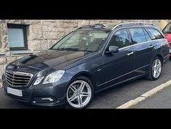 Grau Gebraucht 2010 Mercedes E350 Kombi | 13.300 € (Fairer Preis)