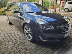 Schwarz Gebraucht 2014 Opel Insignia Business Kombi | 8.999 € (Fairer Preis)