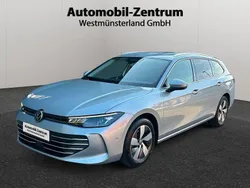 Silber Gebraucht 2024 VW Passat Business Kombi | 33.990 € (Teuer)