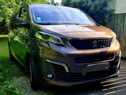 Braun Gebraucht 2018 Peugeot Traveller Business-Line Van / Kleinbus | 18.999 € (Guter Preis)