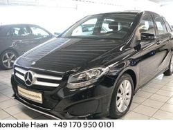 Nachtschwarz Gebraucht 2016 Mercedes B200 Van / Kleinbus | 10.500 € (Fairer Preis)