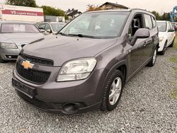 Grau Gebraucht 2011 Chevrolet Orlando LS Van / Kleinbus | 3.999 € (Fairer Preis)