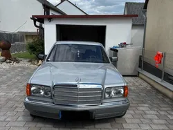 Silber Gebraucht 1989 Mercedes 260 SE Limousine | 6.900 €