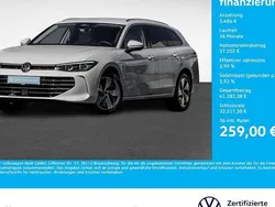 Weiß Gebraucht 2024 VW Passat Elegance Kombi | 40.688 € (Superpreis)