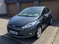 Grau Gebraucht 2010 Ford Fiesta Kleinwagen | 4.300 € (Fairer Preis)