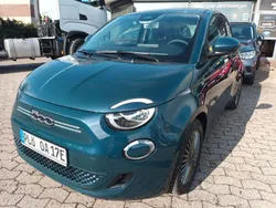 Ozean grün Gebraucht 2022 Fiat 500e Icon Kleinwagen | 23.980 € (Teuer)