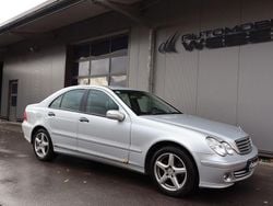 Iridiumsilber Gebraucht 2006 Mercedes C220 Limousine | 3.495 € (Superpreis)