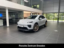 Eisgraumetallic (metallic) Gebraucht 2025 Porsche Macan Chrono SUV | 89.900 € (Fairer Preis)
