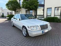 Weiß Gebraucht 1994 Mercedes E250 Limousine | 16.500 €
