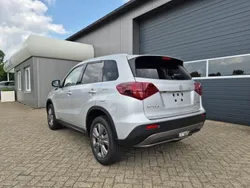 Silky silver metallic Neu 2025 Suzuki Vitara Comfort SUV | 22.850 € (Fairer Preis)