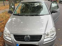 Silber Gebraucht 2009 VW Polo Comfortline Limousine | 2.500 € (Guter Preis)