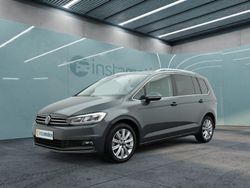 Grau Gebraucht 2024 VW Touran Highline Van / Kleinbus | 36.749 € (Etwas zu teuer)