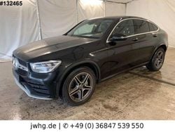 Obsidianschwarz Gebraucht 2020 Mercedes 200 AMG line Coupé | 39.450 € (Guter Preis)