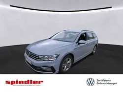 Mondsteingrau Gebraucht 2023 VW Passat R-line Kombi | 30.980 € (Fairer Preis)