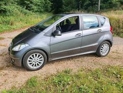 Grau Gebraucht 2012 Mercedes A160 Kleinwagen | 3.999 € (Fairer Preis)