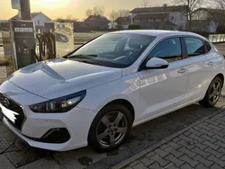 Weiß Gebraucht 2018 Hyundai i30 Turbo Limousine | 12.600 € (Fairer Preis)