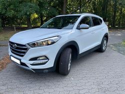 Weiß Gebraucht 2017 Hyundai Tucson Advantage SUV | 13.900 € (Fairer Preis)