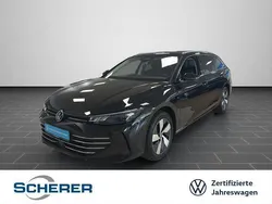 Grenadillschwarz metallic (metallic) Gebraucht 2024 VW Passat Business Kombi | 30.300 € (Guter Preis)