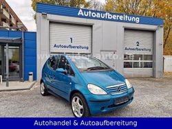 Blau Gebraucht 2000 Mercedes A160 Elegance Kleinwagen | 2.950 € (Fairer Preis)