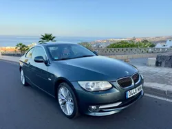 Grün Gebraucht 2011 BMW 330 Exclusive Coupé | 21.000 €