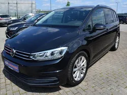 Deep black perleffekt Gebraucht 2018 VW Touran Comfortline Van / Kleinbus | 18.490 € (Etwas zu teuer)