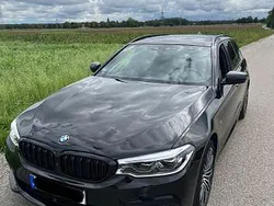 Schwarz Gebraucht 2018 BMW 520 M Sport Kombi | 27.000 € (Teuer)