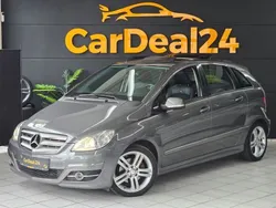 Grau Gebraucht 2008 Mercedes B200 Edition Van / Kleinbus | 11.799 €