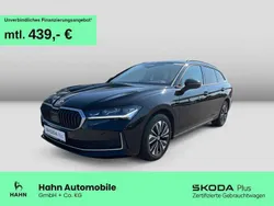 Ebony schwarz metallic Gebraucht 2024 Skoda Superb Selection Kombi | 36.930 € (Fairer Preis)