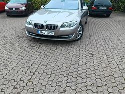 Gold Gebraucht 2011 BMW 530 Kombi | 7.200 € (Guter Preis)