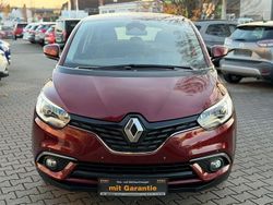 Rot Gebraucht 2017 Renault Scénic IV Experience Van / Kleinbus | 9.999 € (Etwas zu teuer)
