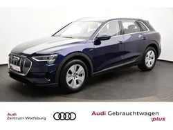 Navarrablau metallic (metallic) Gebraucht 2020 Audi e-tron Design SUV | 31.390 € (Fairer Preis)