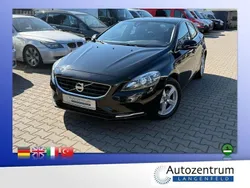 Schwarz Gebraucht 2014 Volvo V40 Kinetic Kombi | 7.990 € (Guter Preis)
