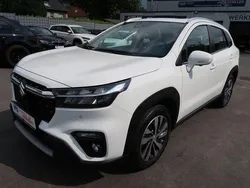 Weiß Gebraucht 2023 Suzuki SX4 S-Cross Comfort+ SUV | 20.900 € (Superpreis)