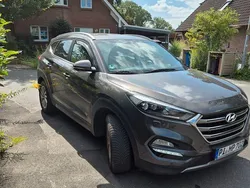 Braun Gebraucht 2016 Hyundai Tucson Turbo SUV | 14.500 € (Guter Preis)