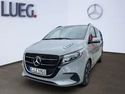 Alpingrau Gebraucht 2024 Mercedes V250 Van / Kleinbus | 65.495 € (Teuer)