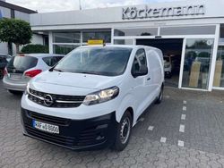 Lackierung kaolin weiss Gebraucht 2024 Opel Vivaro Edition Van | 24.890 € (Etwas zu teuer)