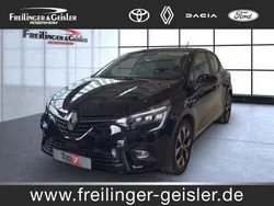 Schwarz Gebraucht 2023 Renault Clio V Evolution Limousine | 17.990 € (Etwas zu teuer)