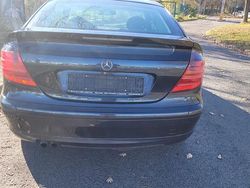 Andere farben Gebraucht 2001 Mercedes C200 Coupé | 3.500 €