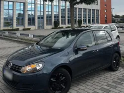 Blau Gebraucht 2009 VW Golf VI Kleinwagen | 3.950 € (Fairer Preis)